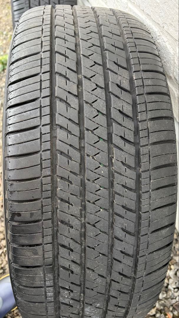 アウトランダーPHEV純正タイヤ24年製4本　255/45R20