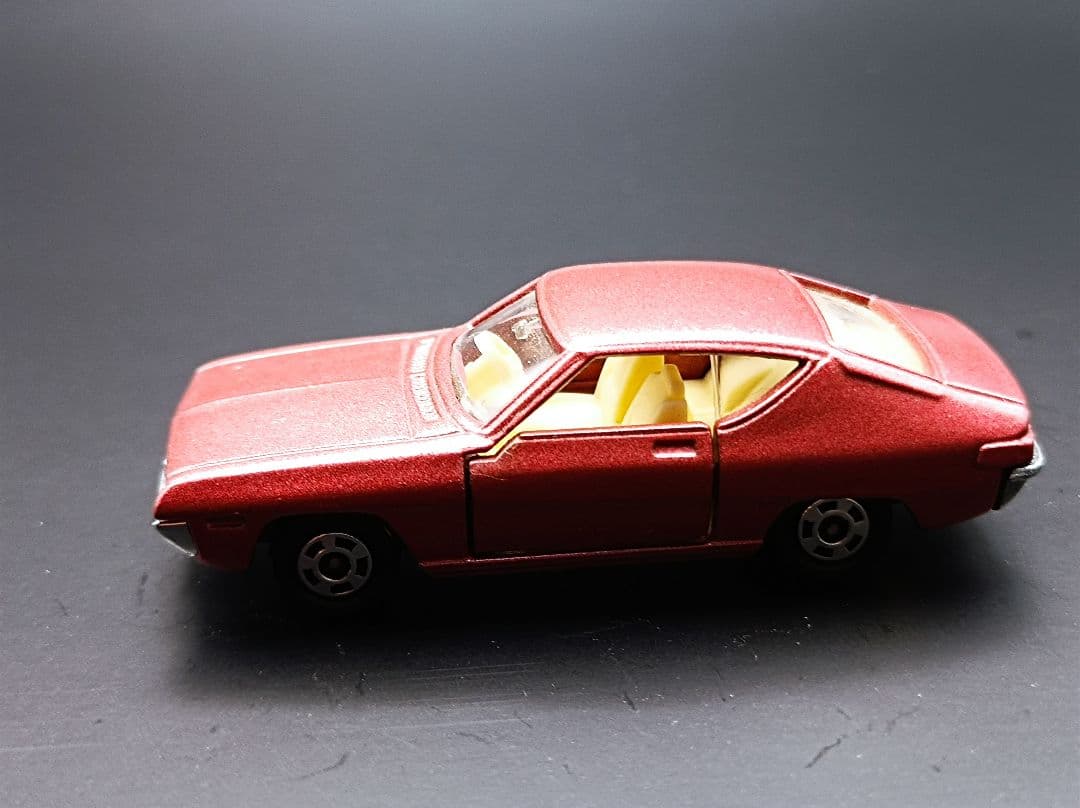 トミカ黒箱NO.62日産シルビア