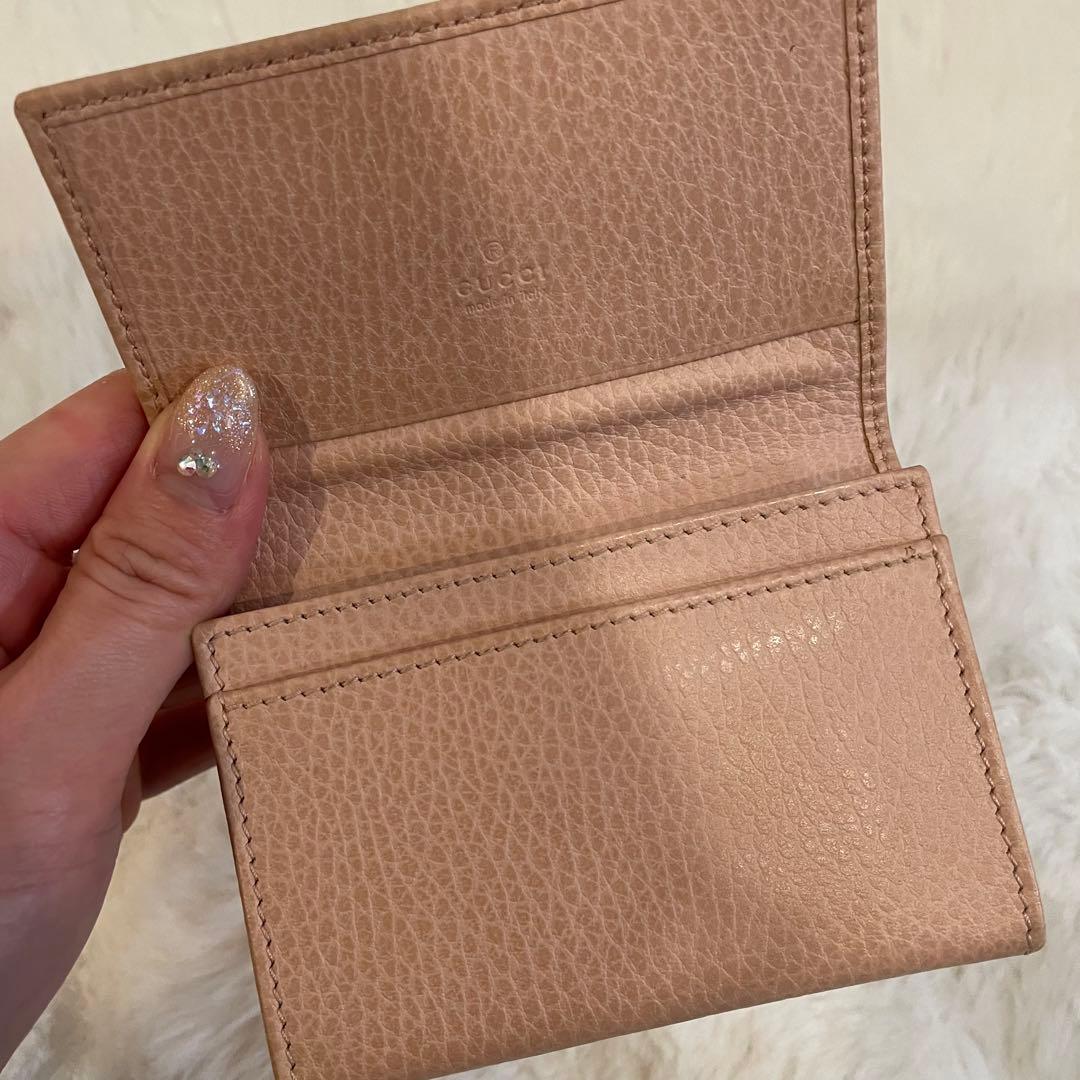 Gucci ピンク レザー 名刺入れ