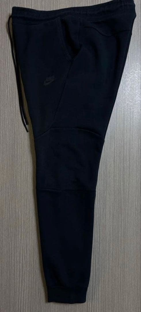 ナイキ テックフリース ジョガーパンツ