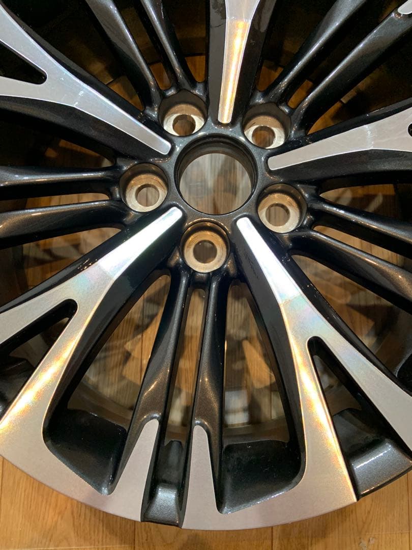 TOYOTA ヤリスクロス　純正　18インチホイール　1本　美品