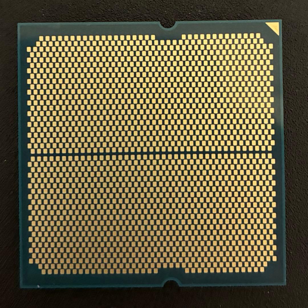 RYZEN7 9800x3d 8C 16T AM5 バルク品動作確認ベンチ完走