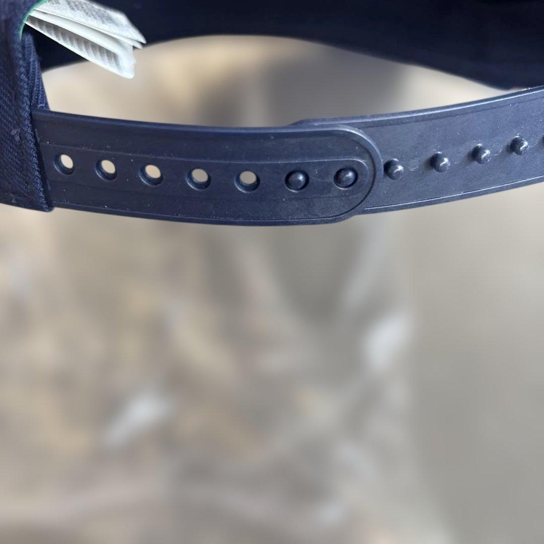 新古品Poloメンズキャップ　紺色