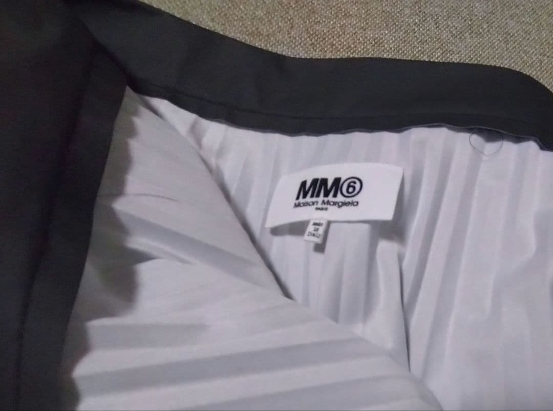 MM6 Maison Margiela プリーツスカート カーキ　試着のみ