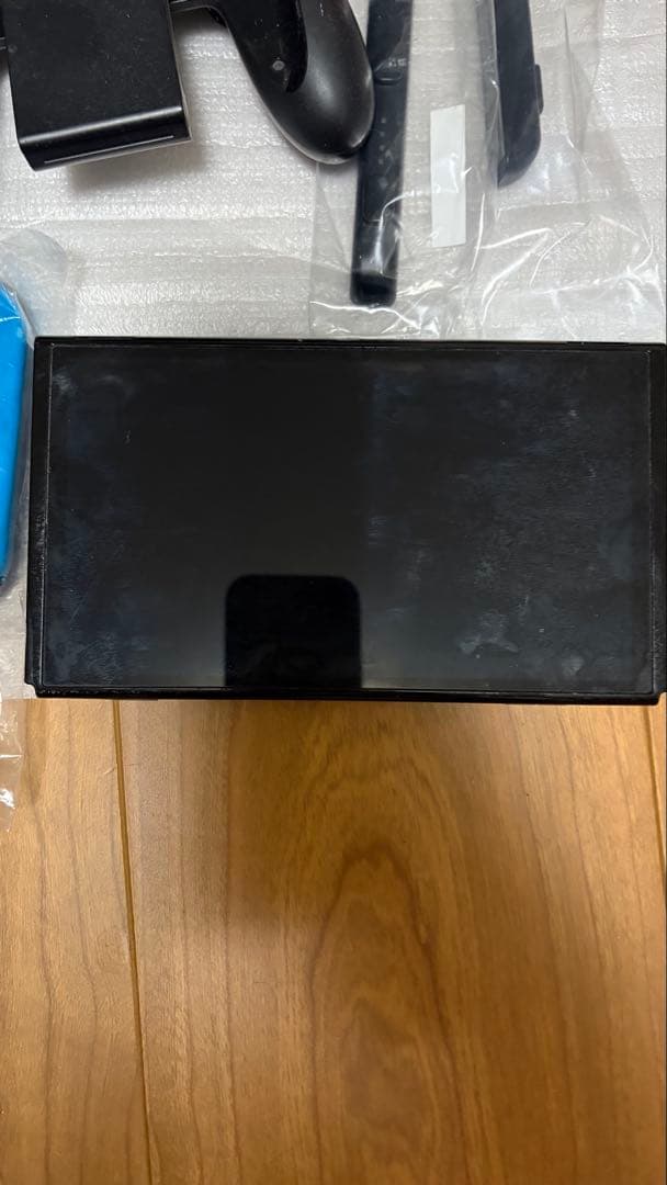 Nintendo Switch 本体 赤青ジョイコン付き