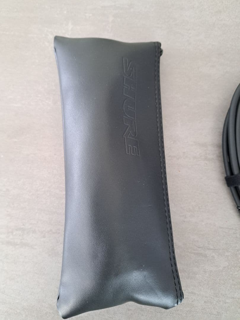 SHURE SM58ダイナミックマイクスイッチ付き　 本体・ケース・ケーブル付き