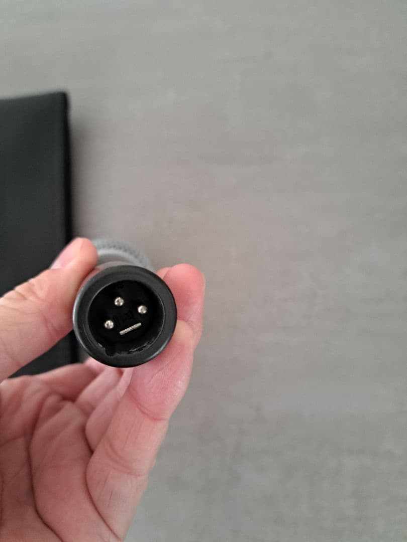 SHURE SM58ダイナミックマイクスイッチ付き　 本体・ケース・ケーブル付き