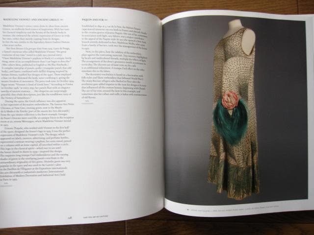 Paris Haute Couture　パリ　オートクチュール