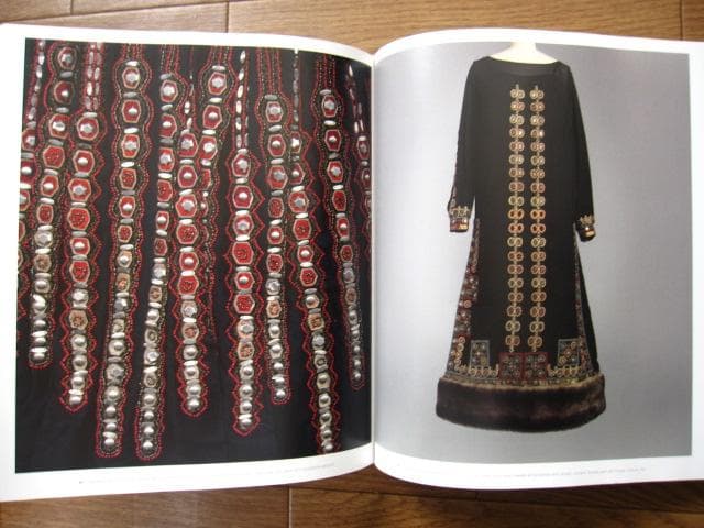 Paris Haute Couture　パリ　オートクチュール
