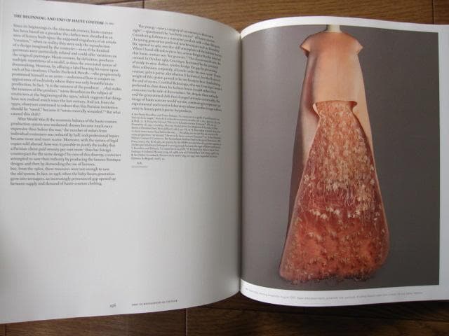 Paris Haute Couture　パリ　オートクチュール