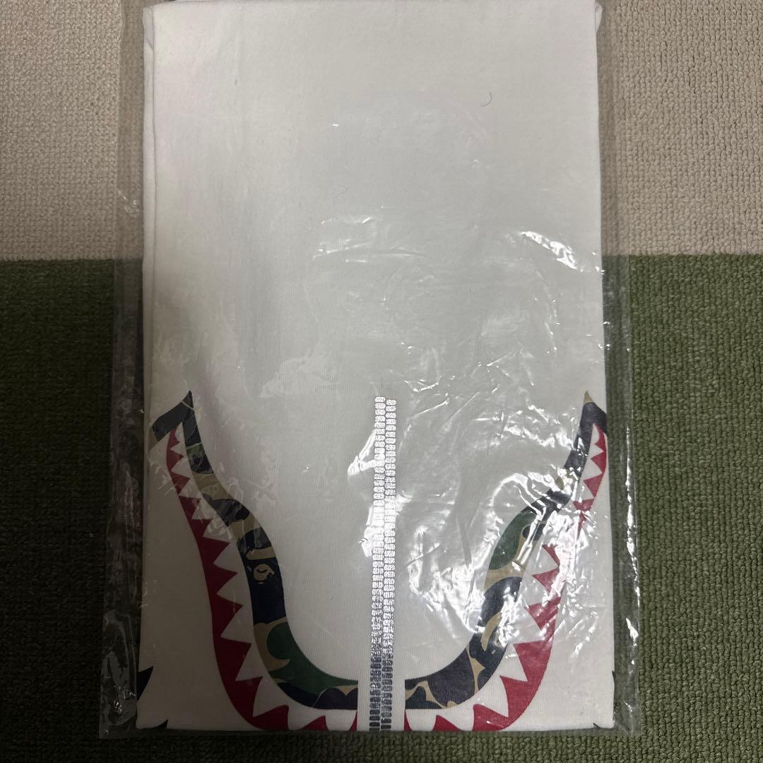 値下げしましたA BATHING APE シャーク Tシャツ Mサイズ