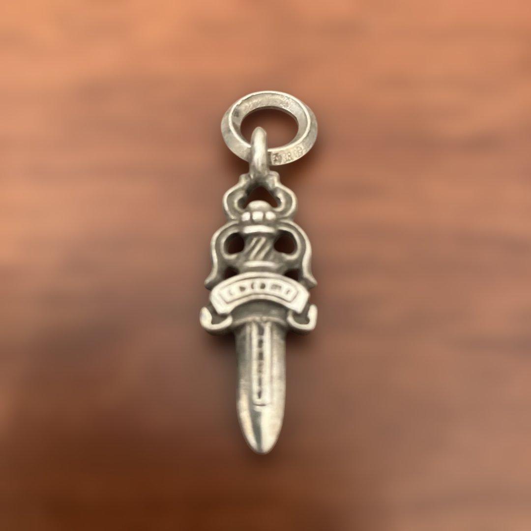 CHROME HEARTS ダガー　チャーム　クロムハーツ　ペンダントトップ