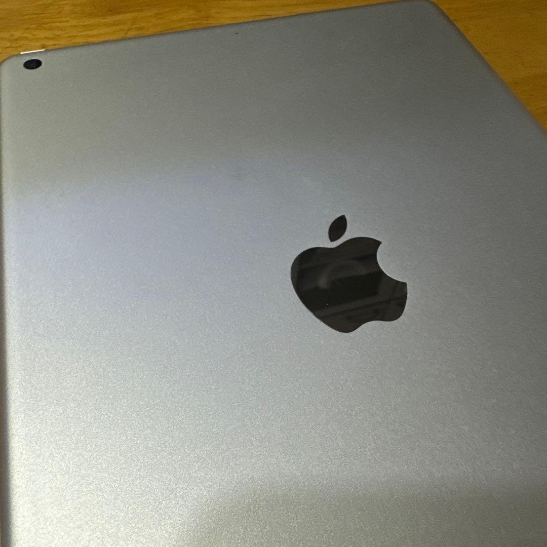 【匿名配送】【極美品】iPad 第9世代 WiFiモデル 64GB 箱◎