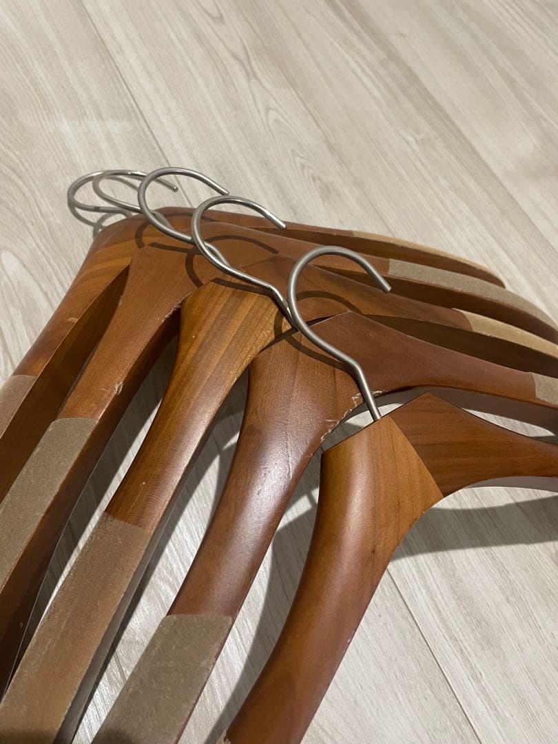 HERMES エルメス　木製ハンガー 5本セット