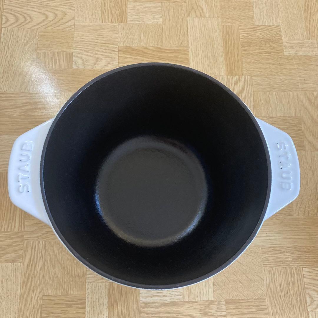 STAUB ラ•ココット de GOHAN スノーフレーク