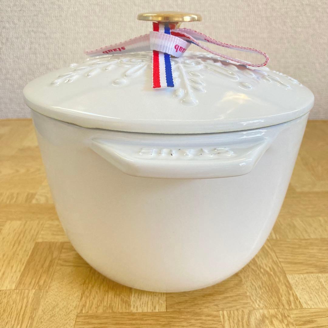 STAUB ラ•ココット de GOHAN スノーフレーク