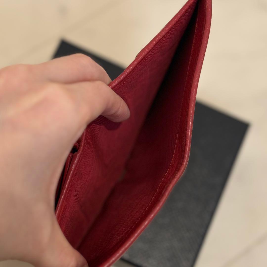 PRADA レザー 二つ折り財布　レッド 赤
