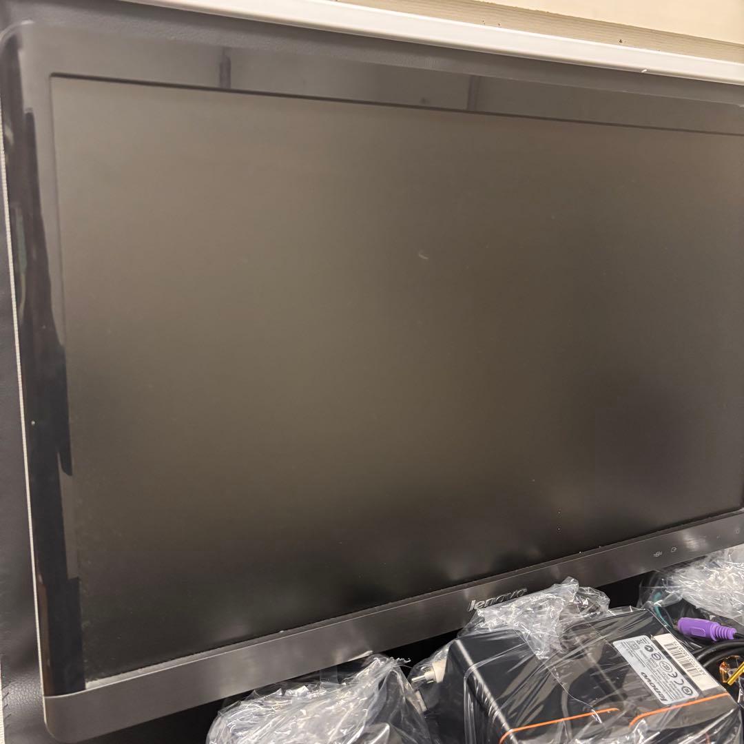 デスクトップPCセット 本体・モニター・キーボード・マウス・スピーカー