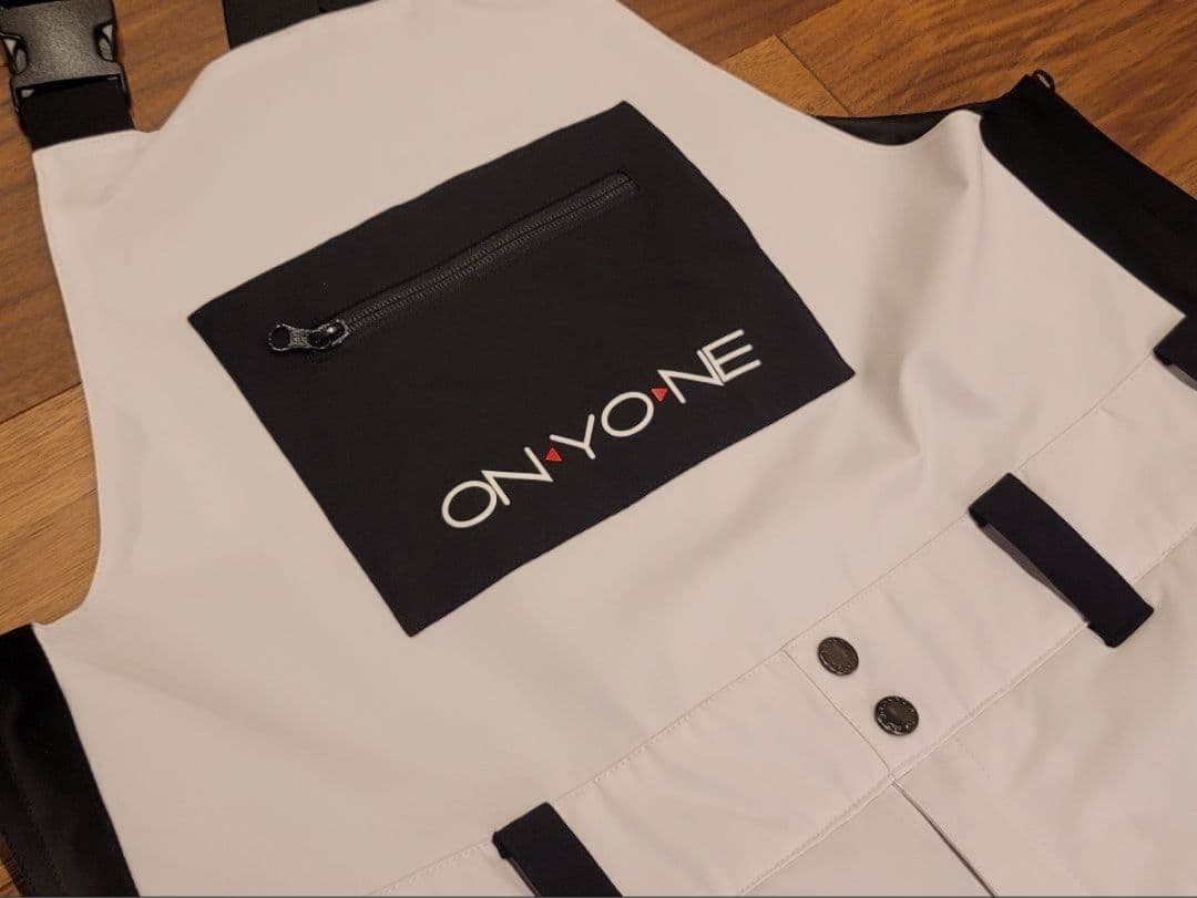 【使用6回】ONYONE スキーウェア ジャケットM、パンツL