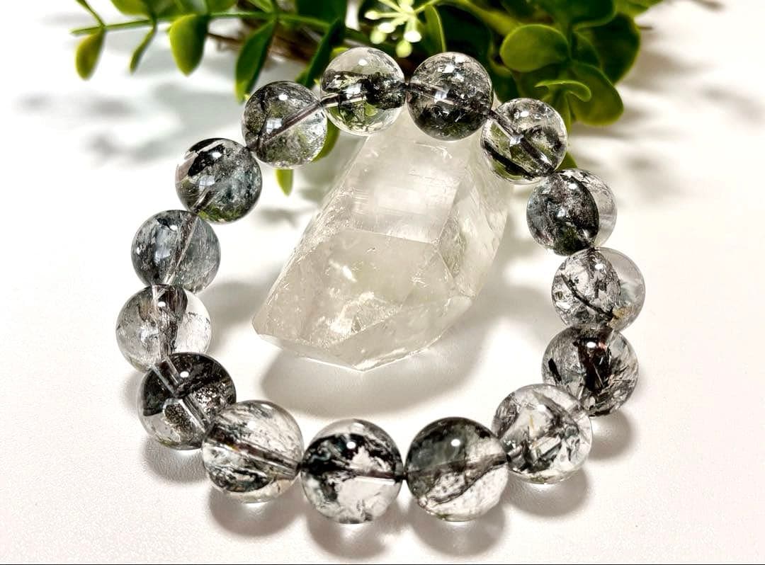 究極品質　光を纏いし神の聖石　ガネッシュヒマール産　虹のブラックエレスチャル