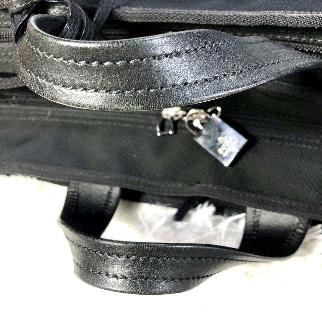 くろあん様グッチ　GUCCI　ビジネスバッグ　旅行カバン　鍵付き３室構造2way