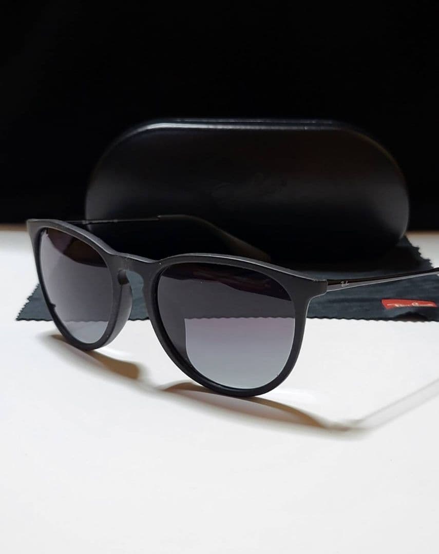 ◆Ray-Ban　レイバン◆サングラス　RB4171-F ERIKA ケース付き