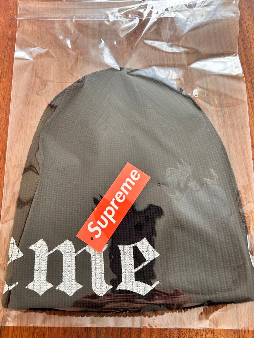 Supreme Old English Printed Beanie ブラック
