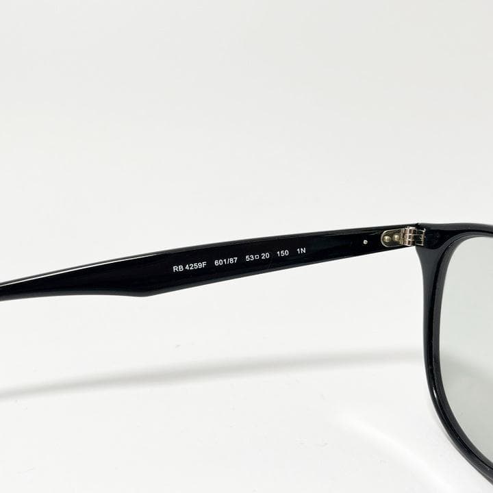 国内正規品【RB4259F-60187】レイバン サングラス ライトグレー