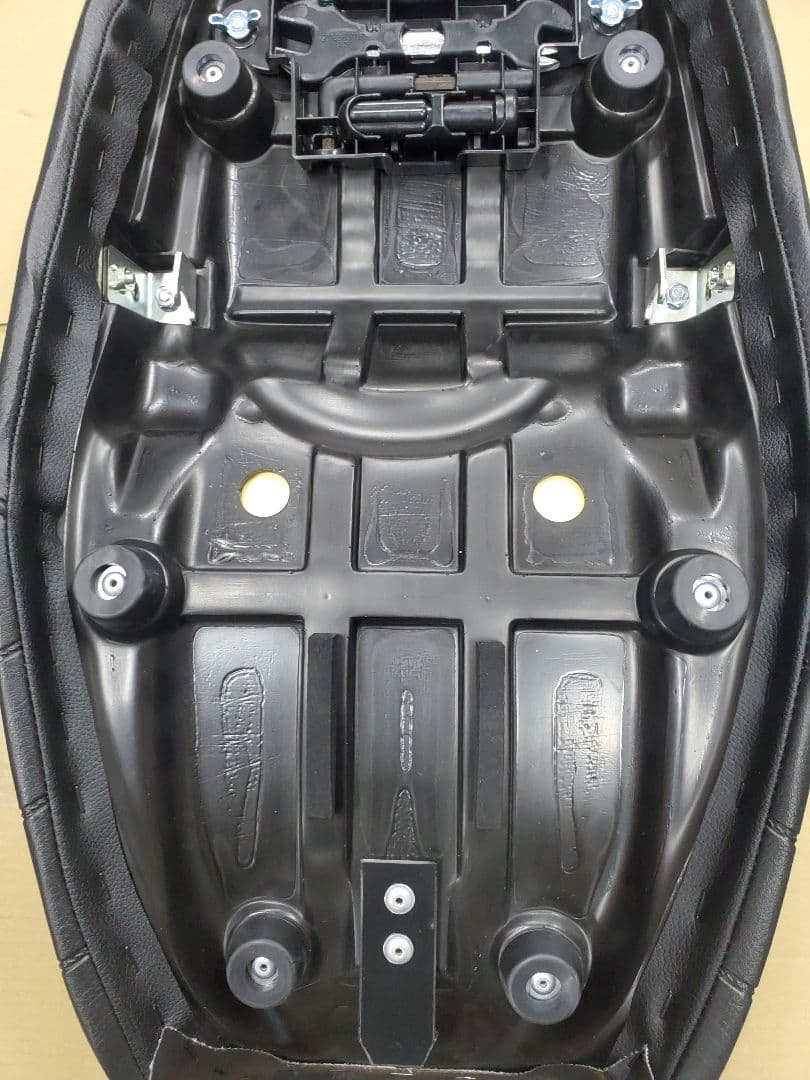 カワサキZ900RS用 茗荷シート 美品
