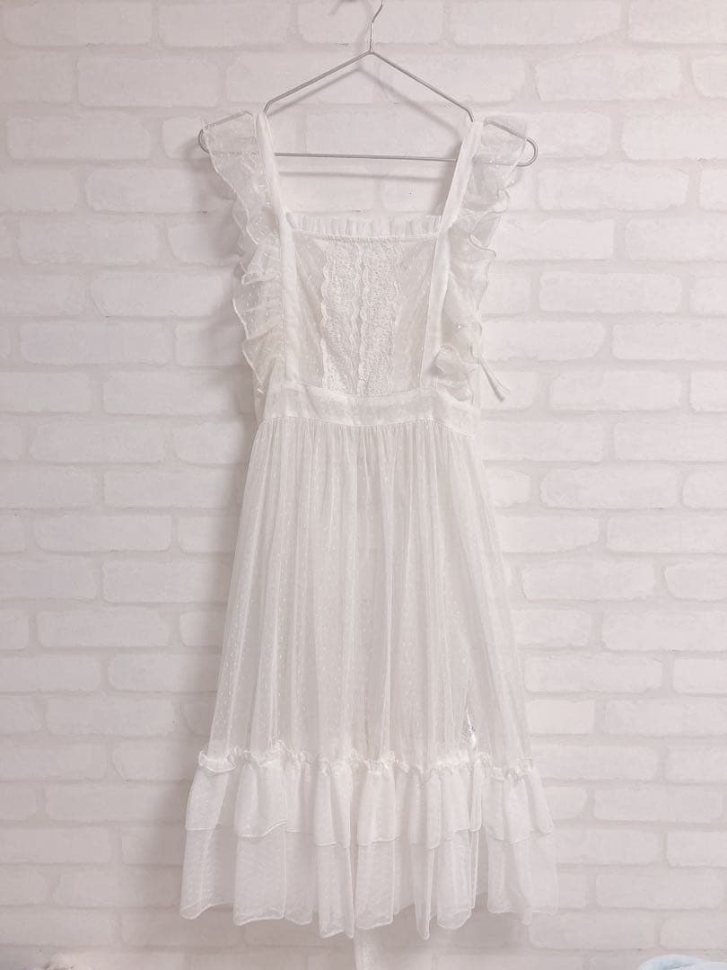 axes femme kawaii ドットチュールエプロン　白　Mサイズ