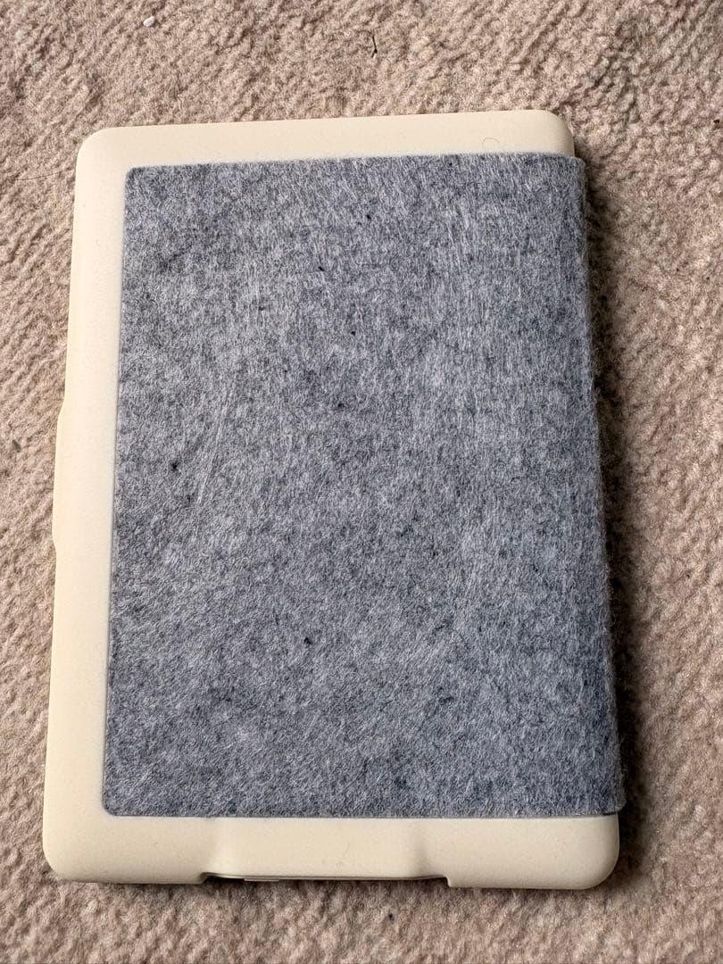 Kindle Paperwhite(第7世代)、Wi-Fi 、4GB、ケース付