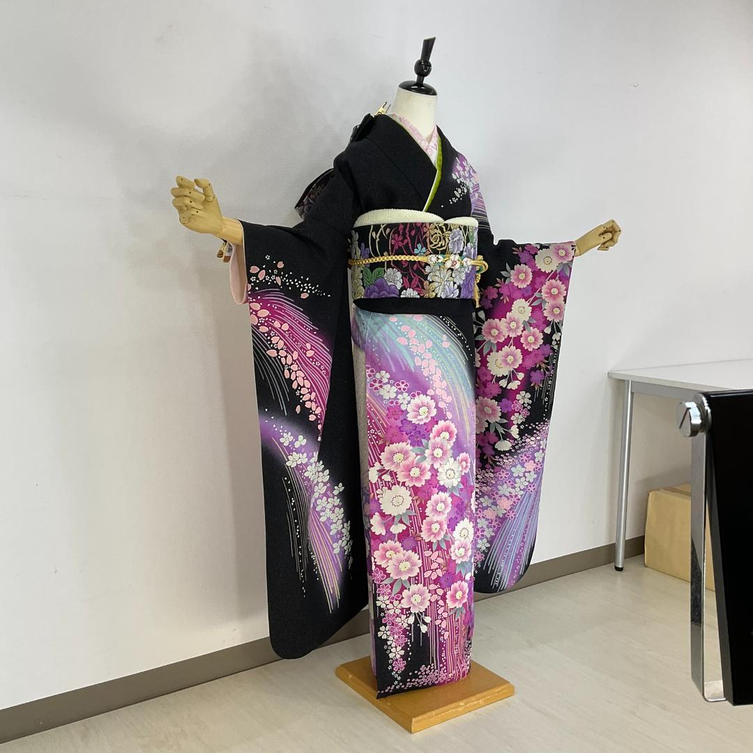 お振袖 黒　絞り風　正絹　美品