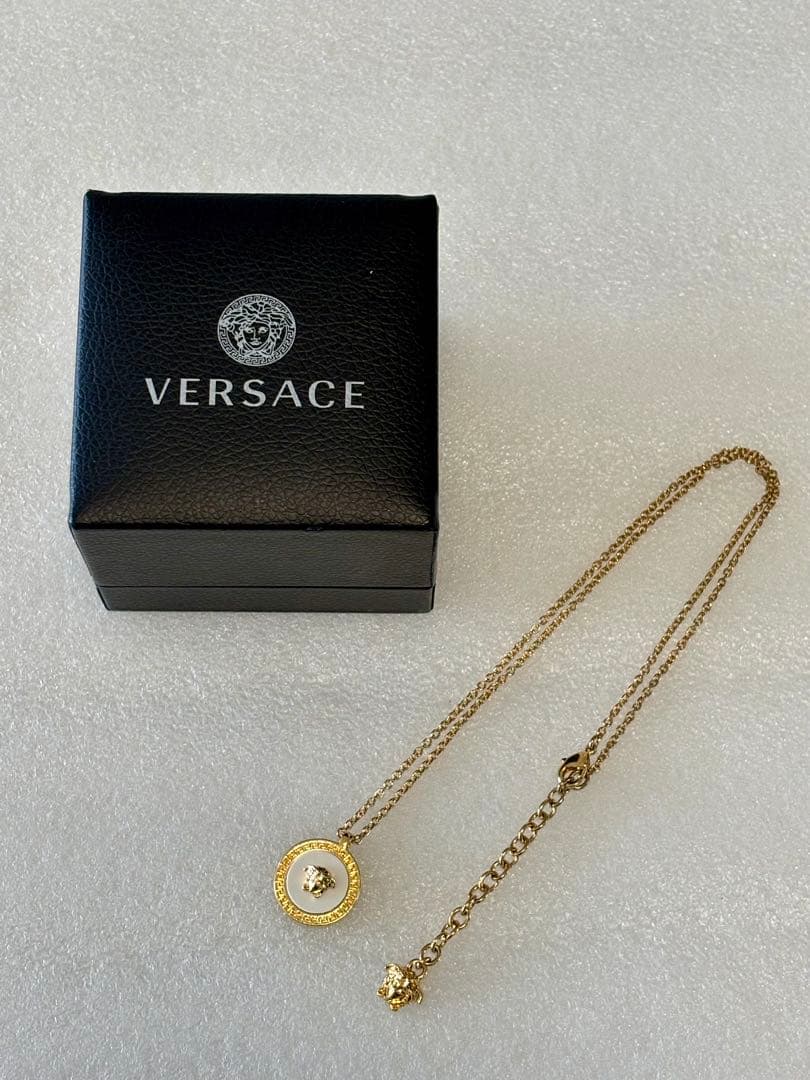 VERSACE メデューサ　ネックレス