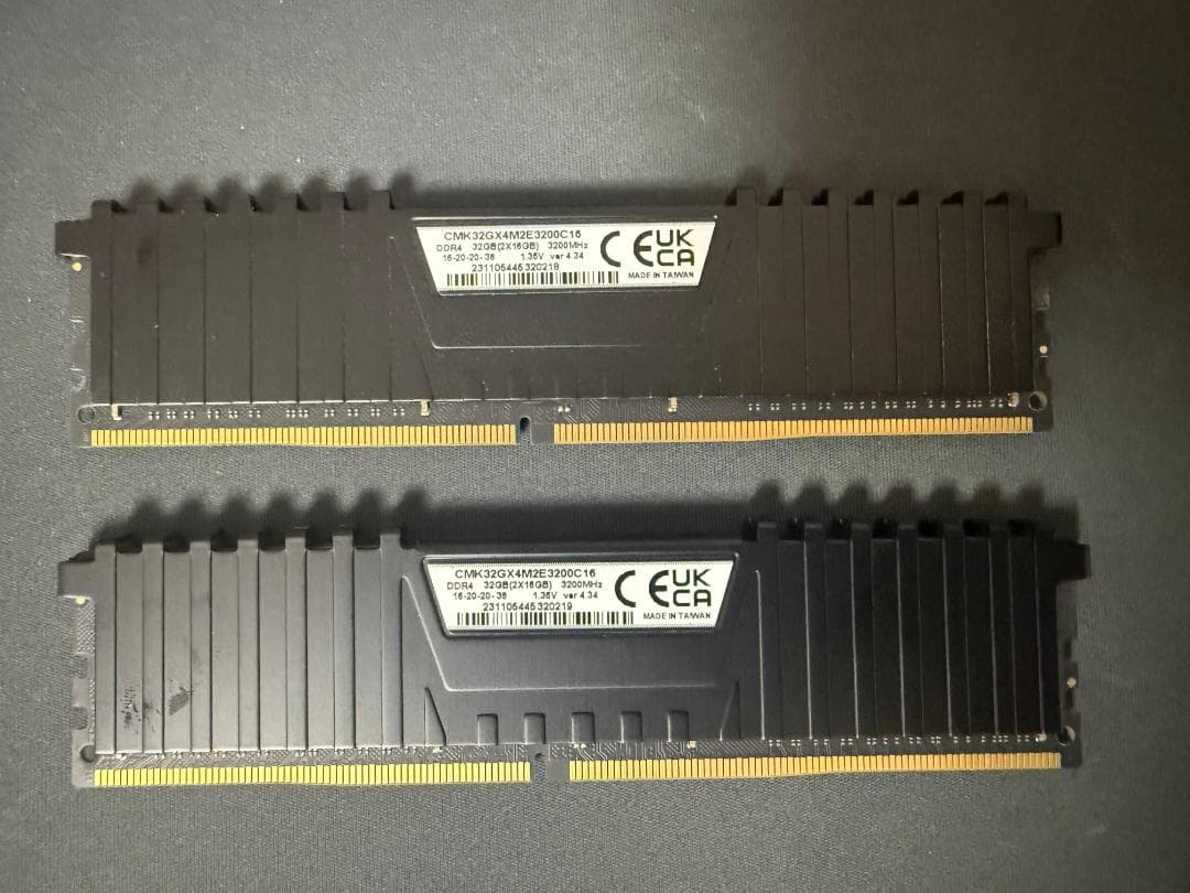 メモリー CORSAIR VENGEANCE LPX 32GB DDR4 3200MHz