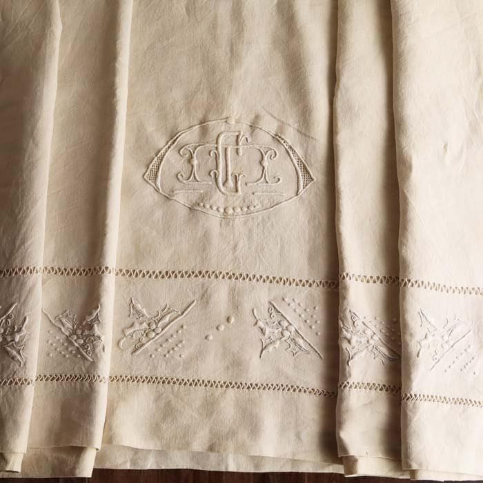 【193】フランス アンティーク リネン シーツ 手刺繍 モノグラム エクリュ