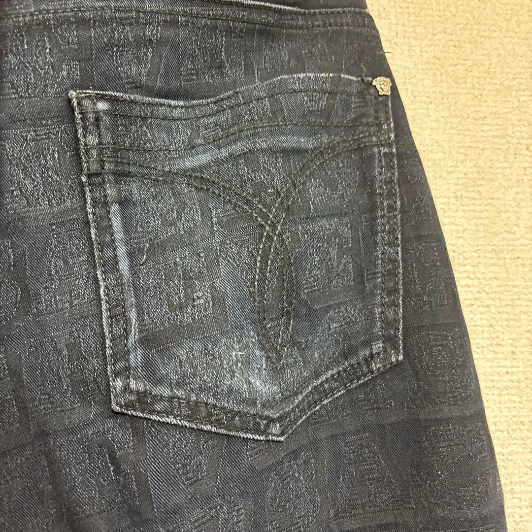 VERSACE スキニージーンズ　メドゥーサ　イタリア製
