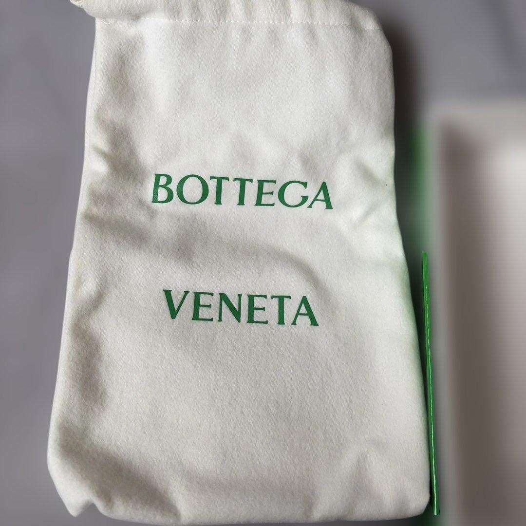 BOTTEGA VENETA 二つ折り財布 レッド