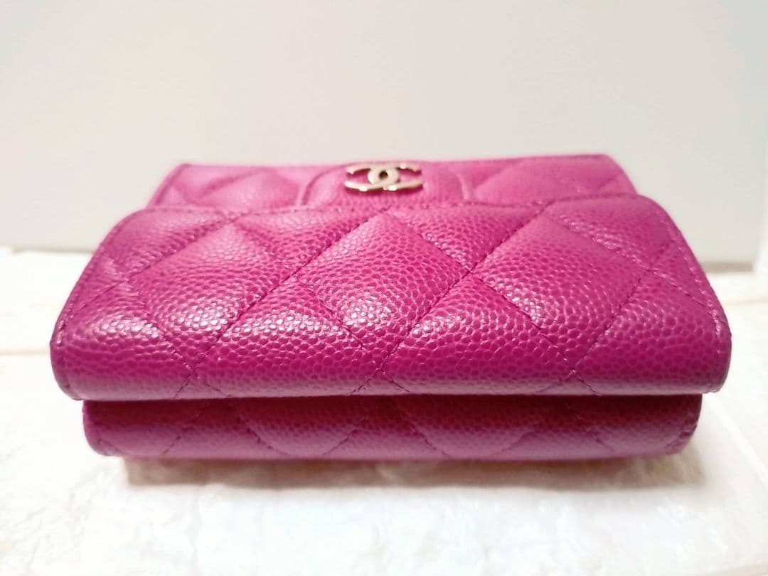 ♡*˚様 シャネル CHANEL キャビアスキン マトラッセ 三つ折り財布