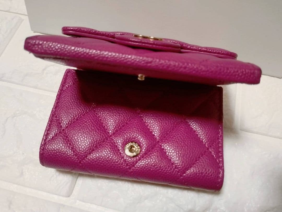 ♡*˚様 シャネル CHANEL キャビアスキン マトラッセ 三つ折り財布