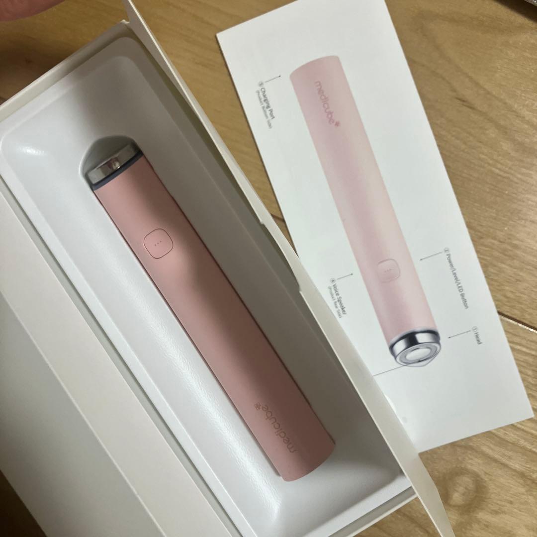 メディキューブ 美顔器 ブースタープロ ミニ ピンク　箱あり、説明文あり