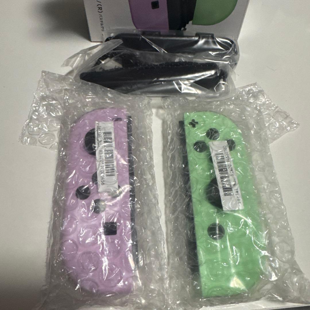 Nintendo Switch Joy-Con (L)パステルパープル (R)…