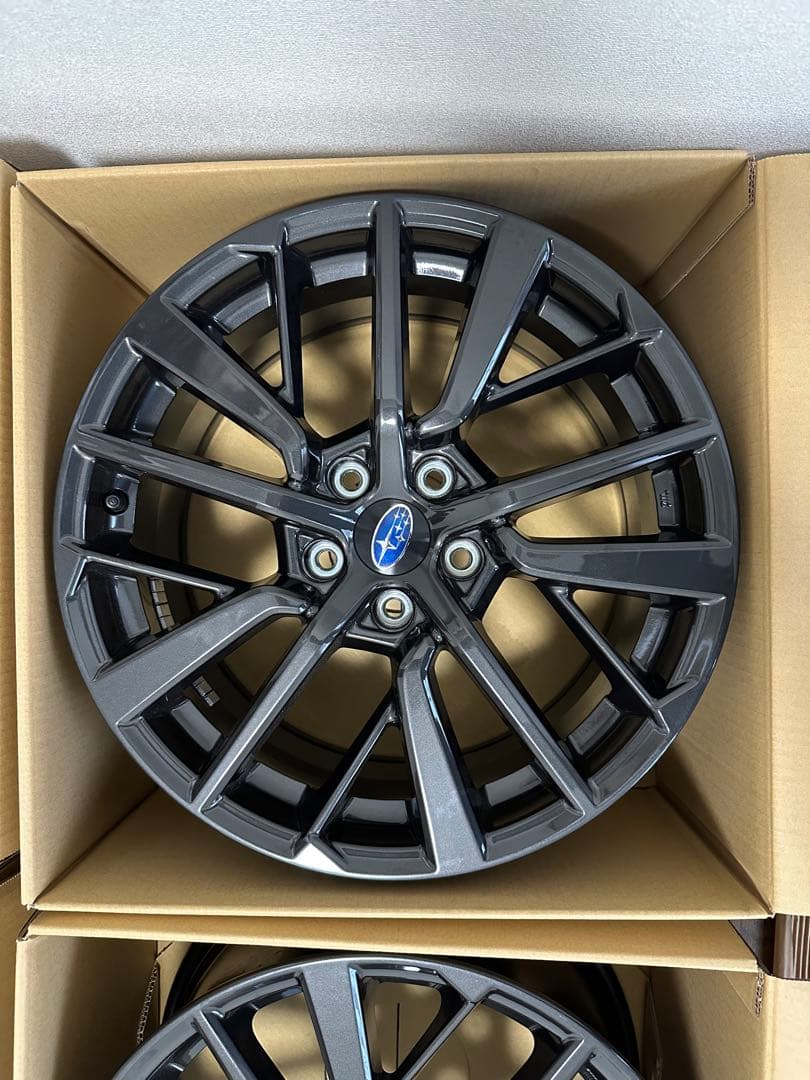 【新車外し】WRX S4 STI ブラックリミテッド 18インチホイール