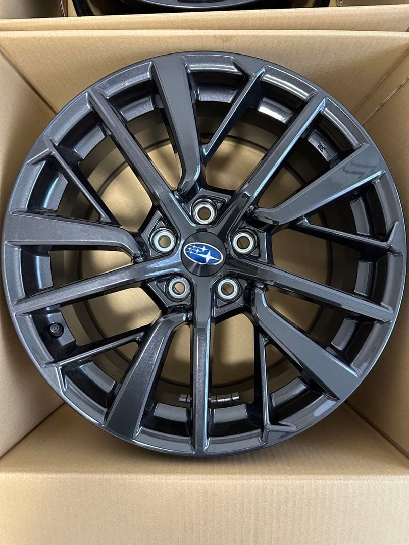【新車外し】WRX S4 STI ブラックリミテッド 18インチホイール