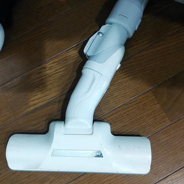 電気掃除機 Panasonic MC-PKL 19A-W 紙パック式掃除機