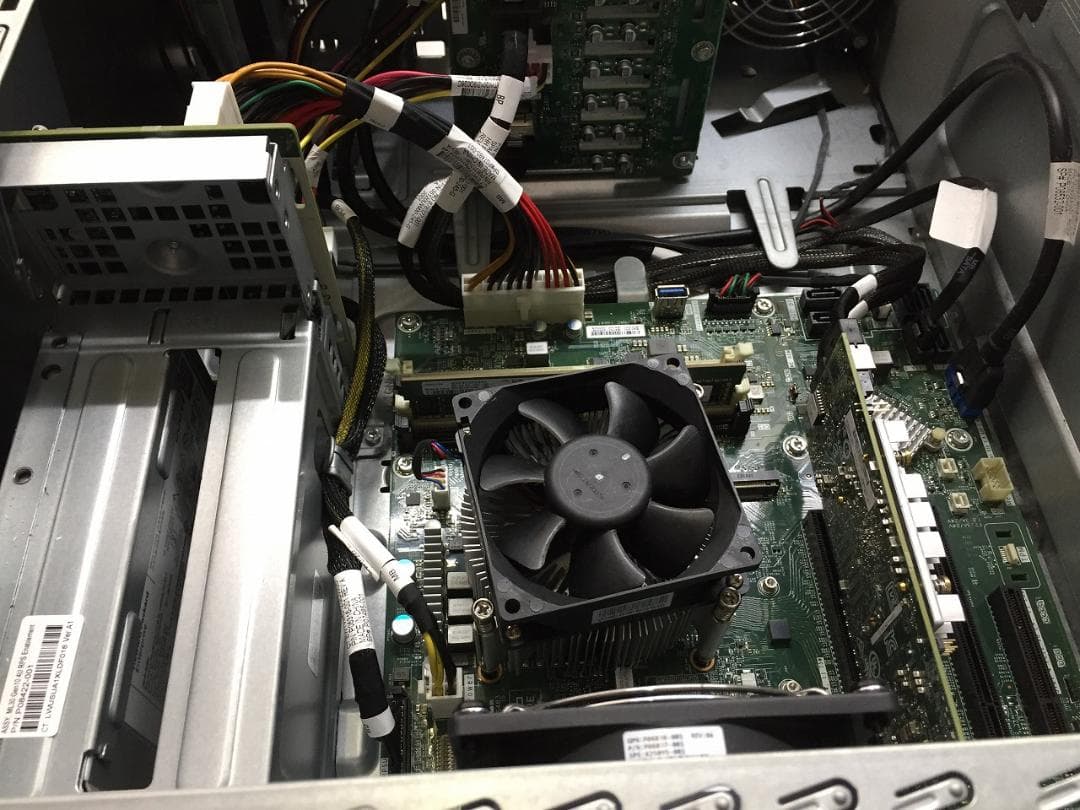 HPE ProLiant ML30 Gen10 サーバー　No2