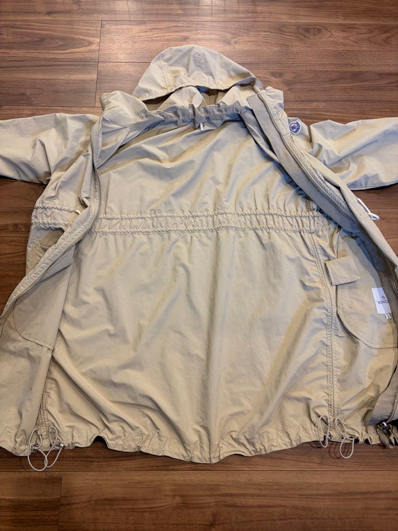 MONCLER ベージュ ナイロンロングコート