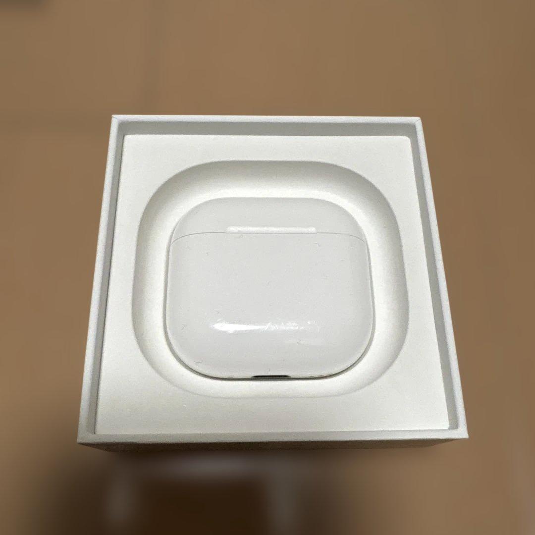 AirPods4アクティブノイズキャンリング機能搭載