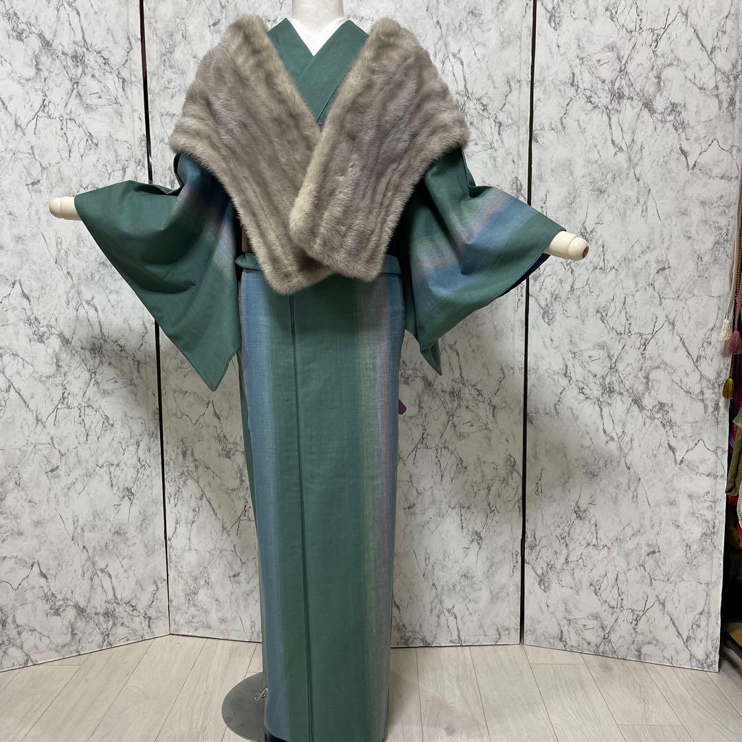 ころん様ご購入品サファイアミンクファー大幅ショール