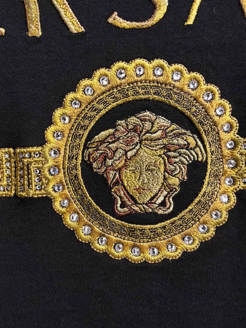 VERSACE メデューサラインストーン刺繍Tシャツ