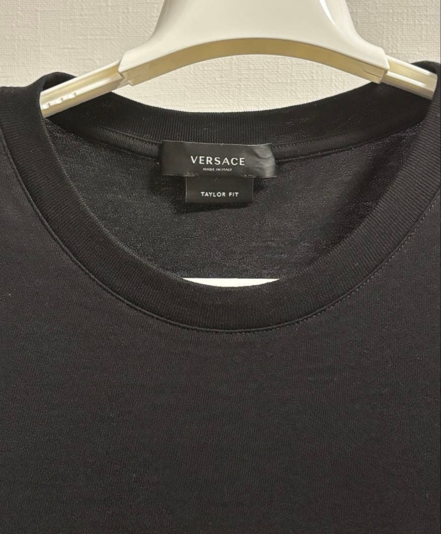 VERSACE メデューサラインストーン刺繍Tシャツ